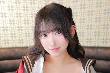 触れられると弱い場所は？「背中です♡」